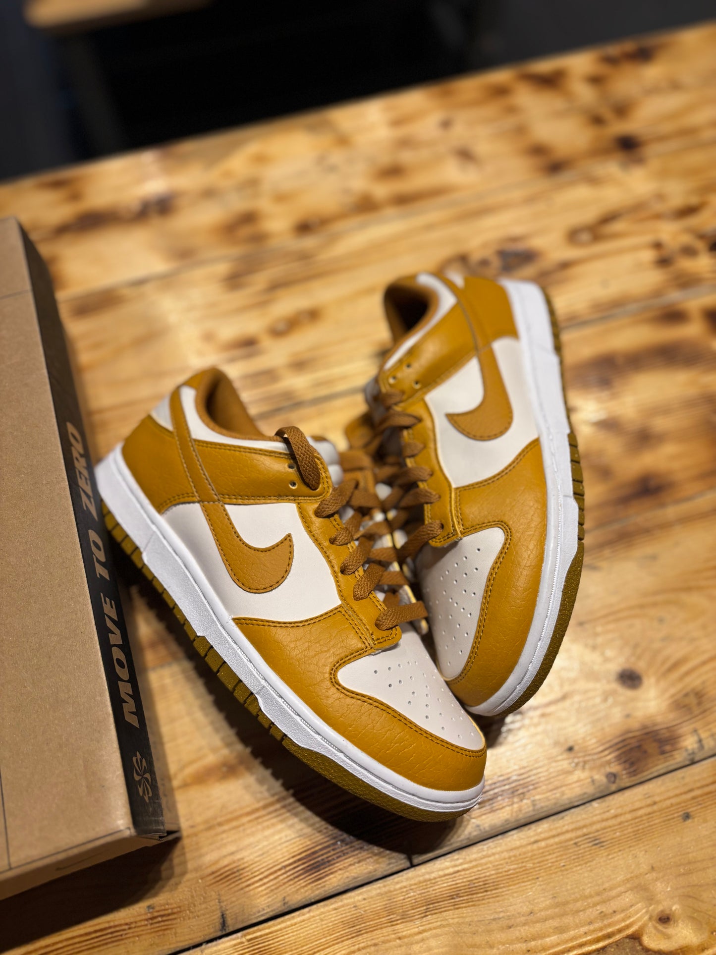 Nike dunk low “mustard”/6.5y(8w)