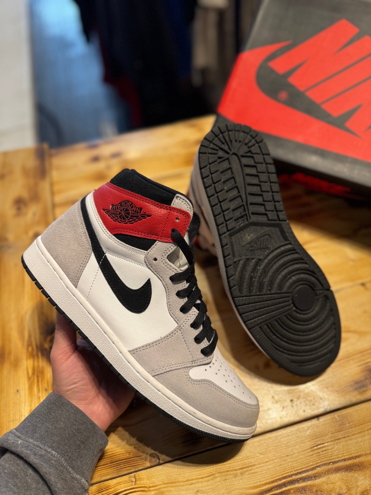 Jordan 1 “smoke grey”/size 11
