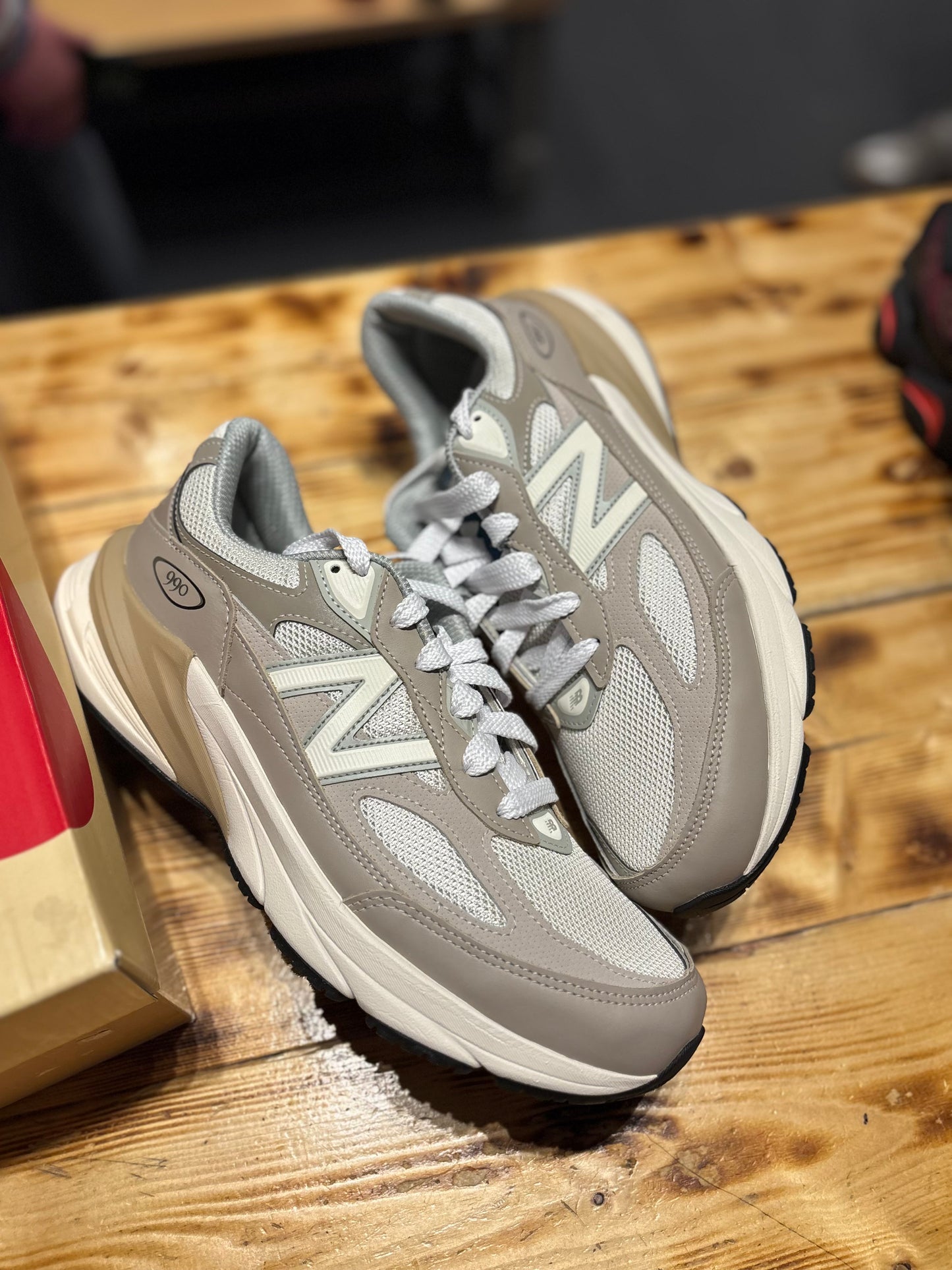 New balance 990v6/size 9.5