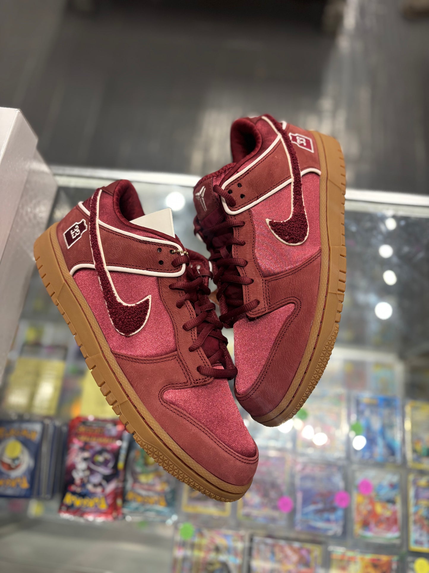 Nike dunk low “Kobe Bryant lower merion away”/size 11