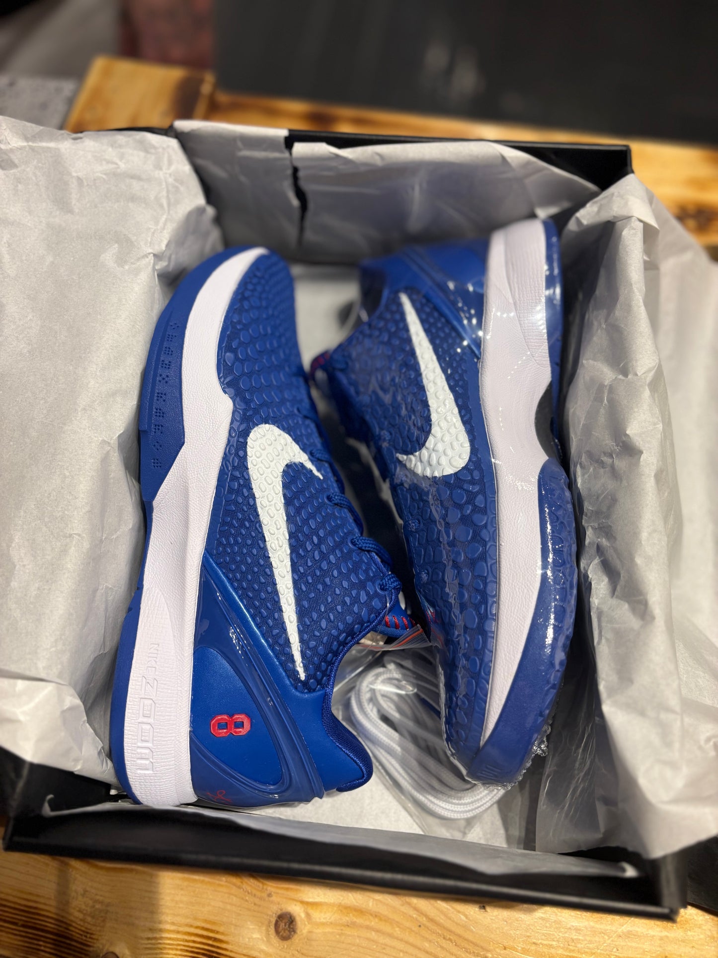 Kobe dodger /size 9