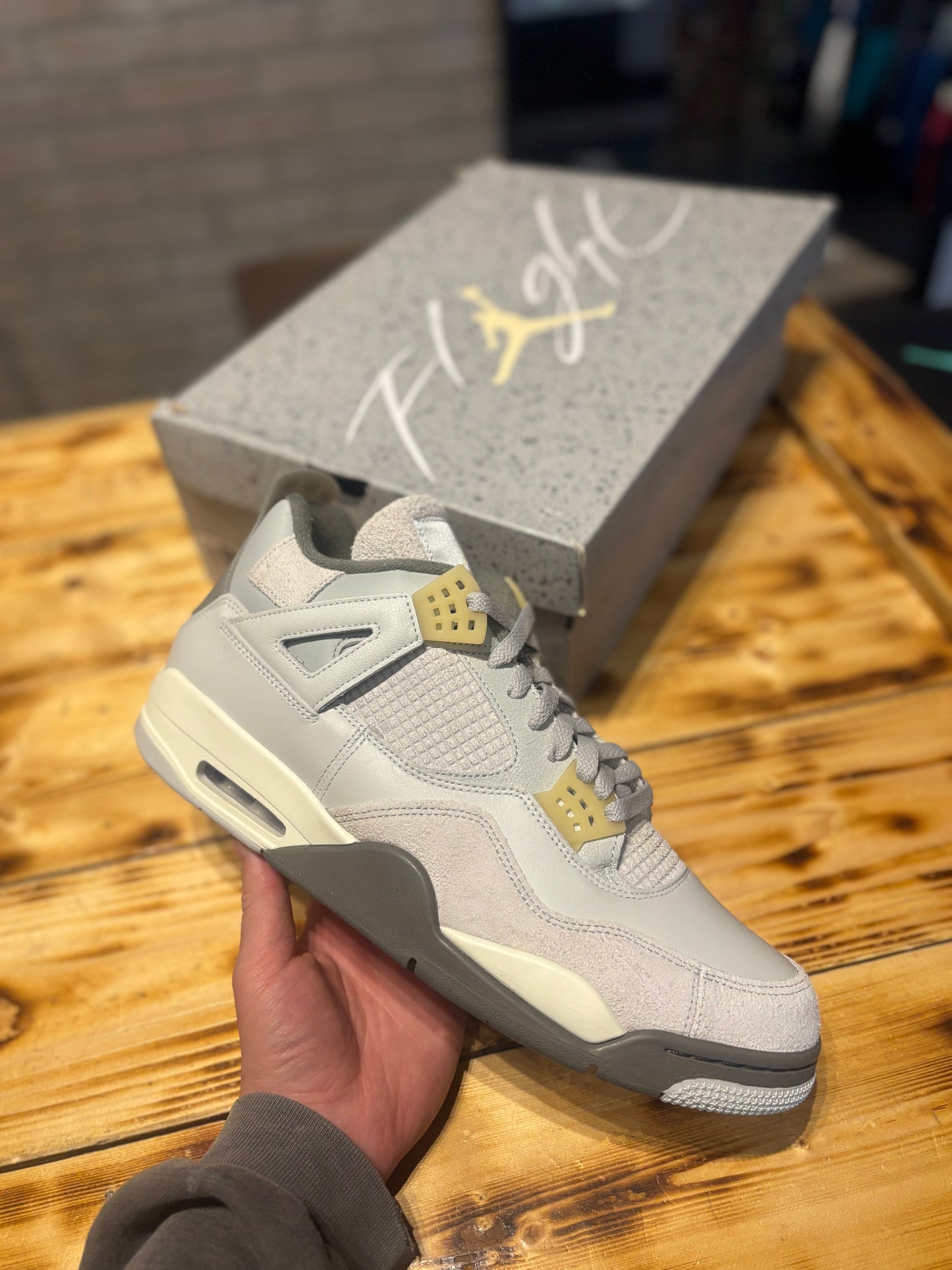 Jordan 4 “craft”/size 14
