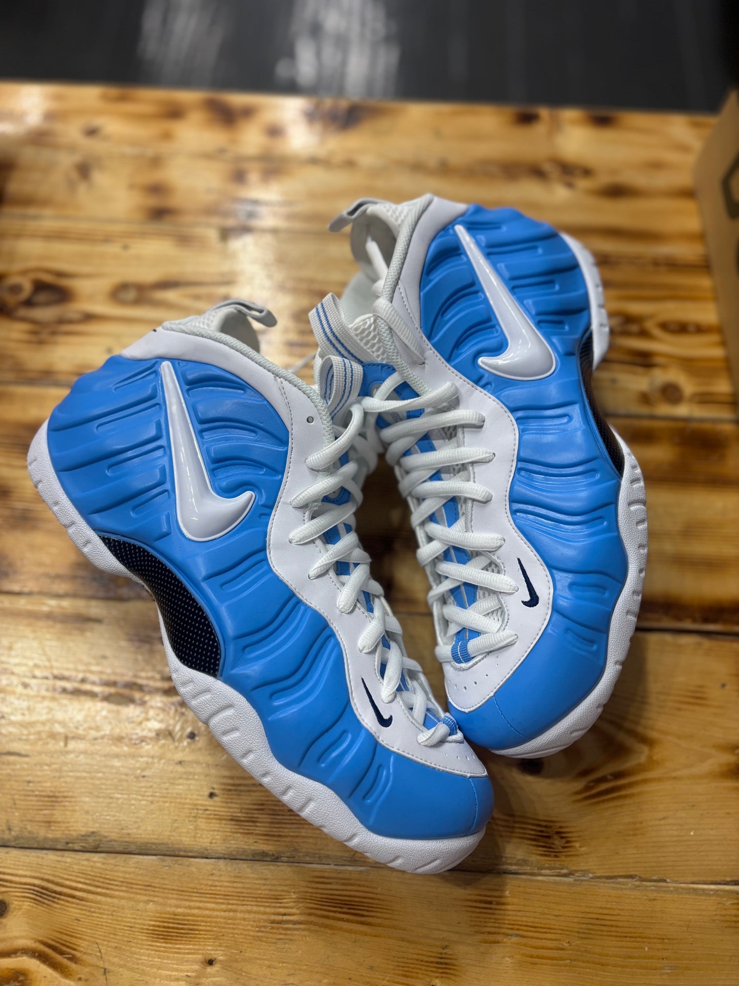 Nike foamposite “university blue”/size 12