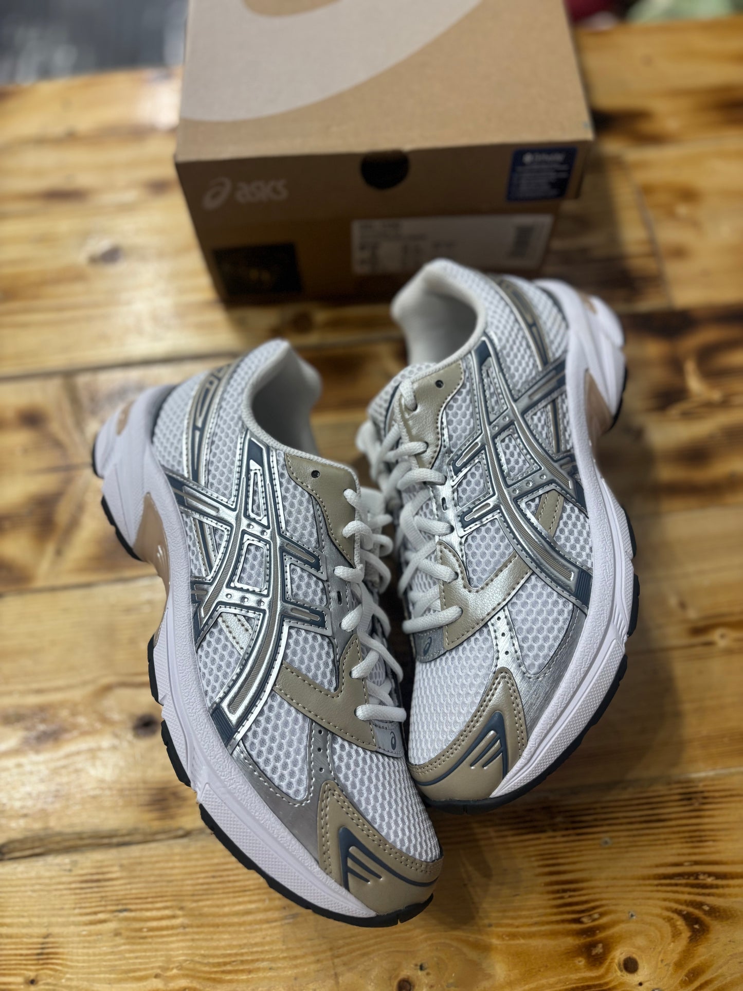 ASIC 1130 “white wood crepe”/size 8