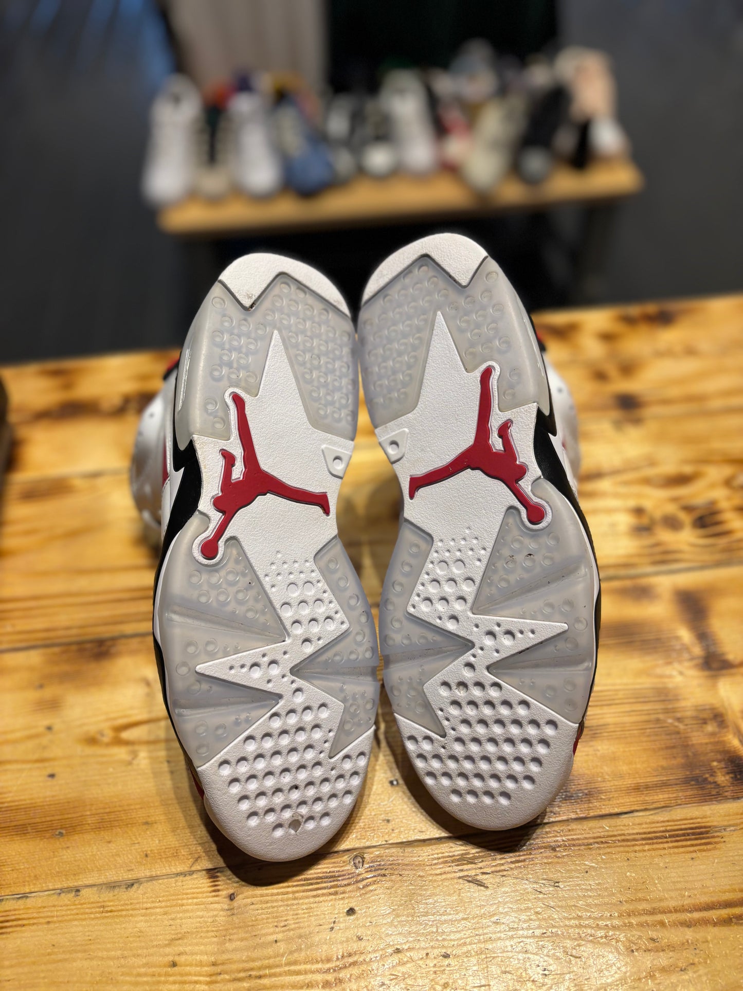 Jordan 6 “carmine”/size 10