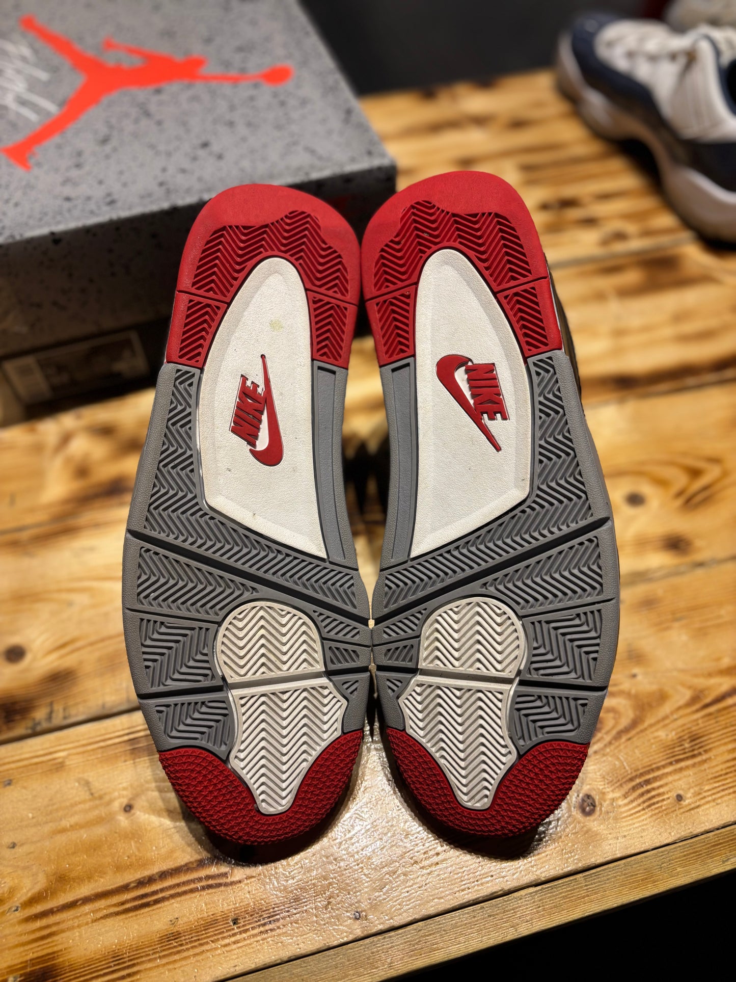 Jordan 4 bred reimagined /size 14