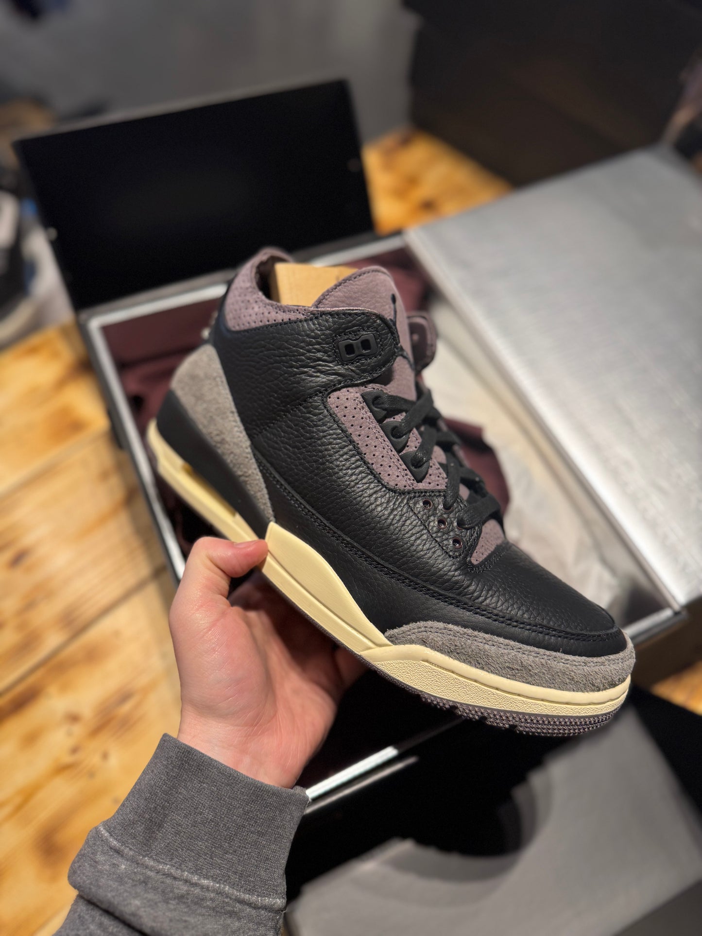 Jordan 3 “A Ma Maniére While You Were Sleeping”/size 10.5M