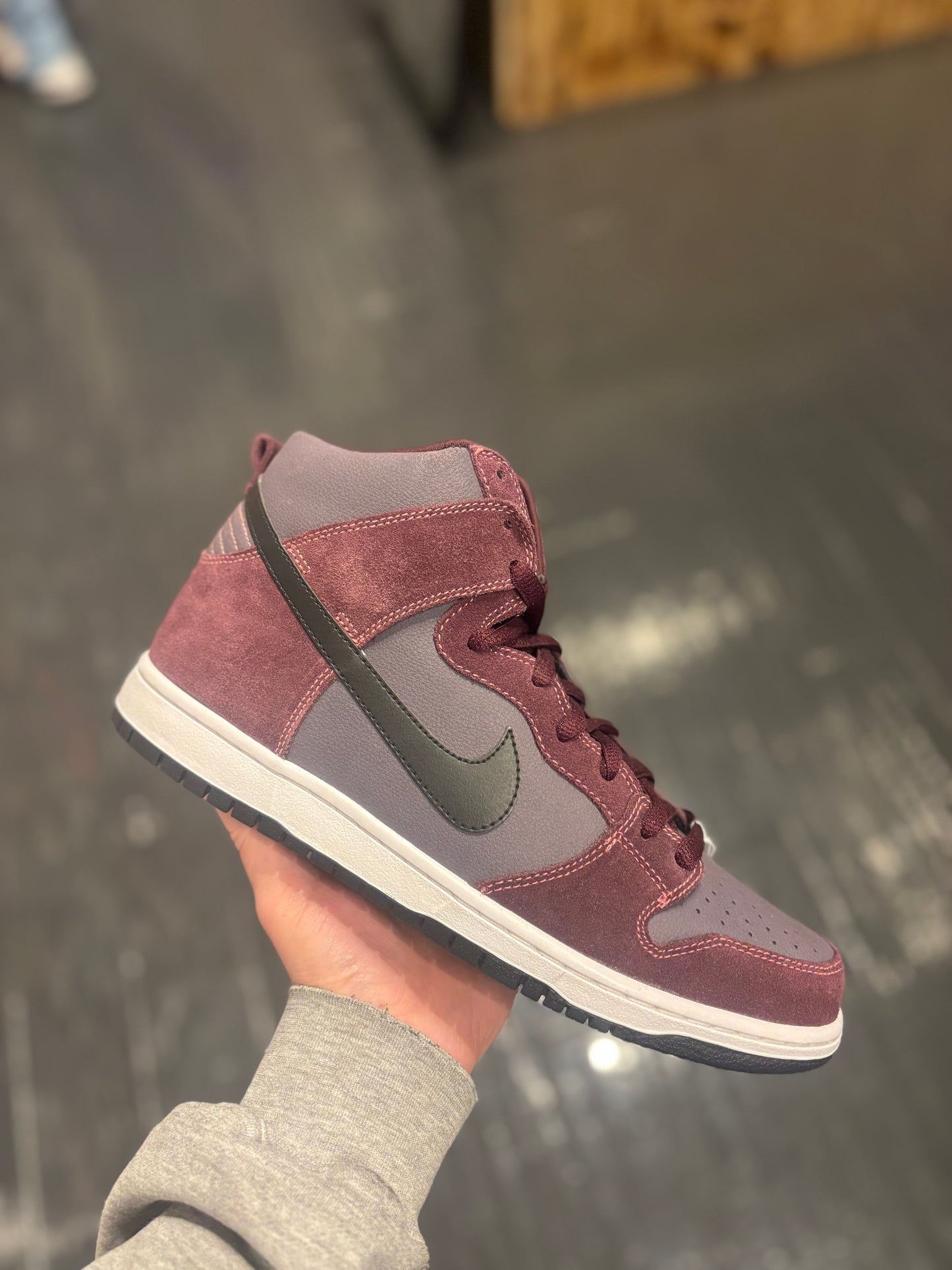 Nike dunk high “deep burgundy gridiron”