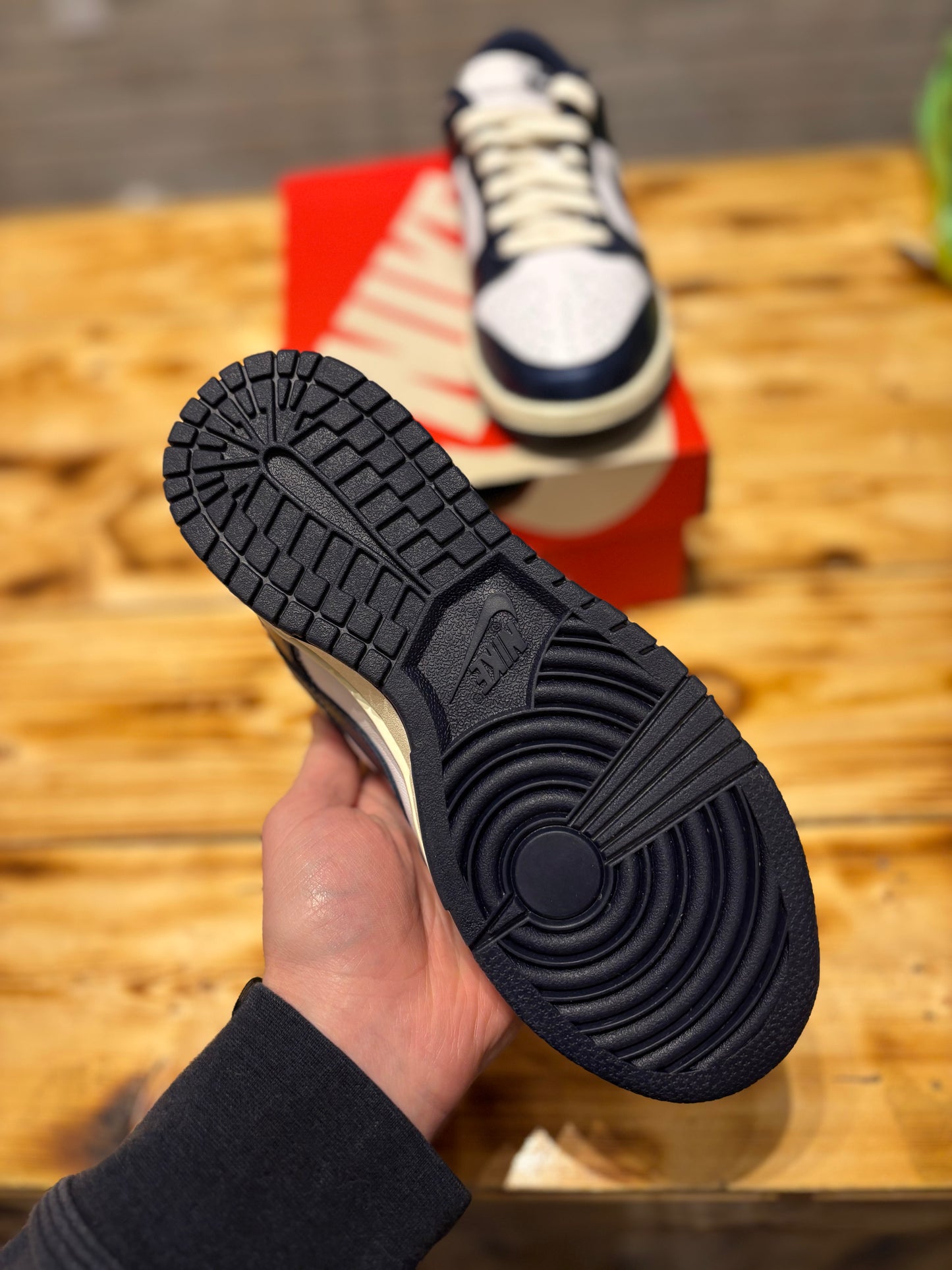 Nike dunk low vintage navy