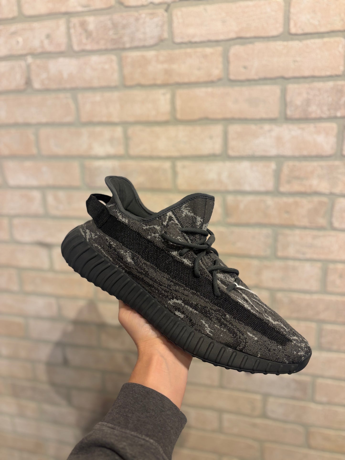 Yeezy 350 “slate”