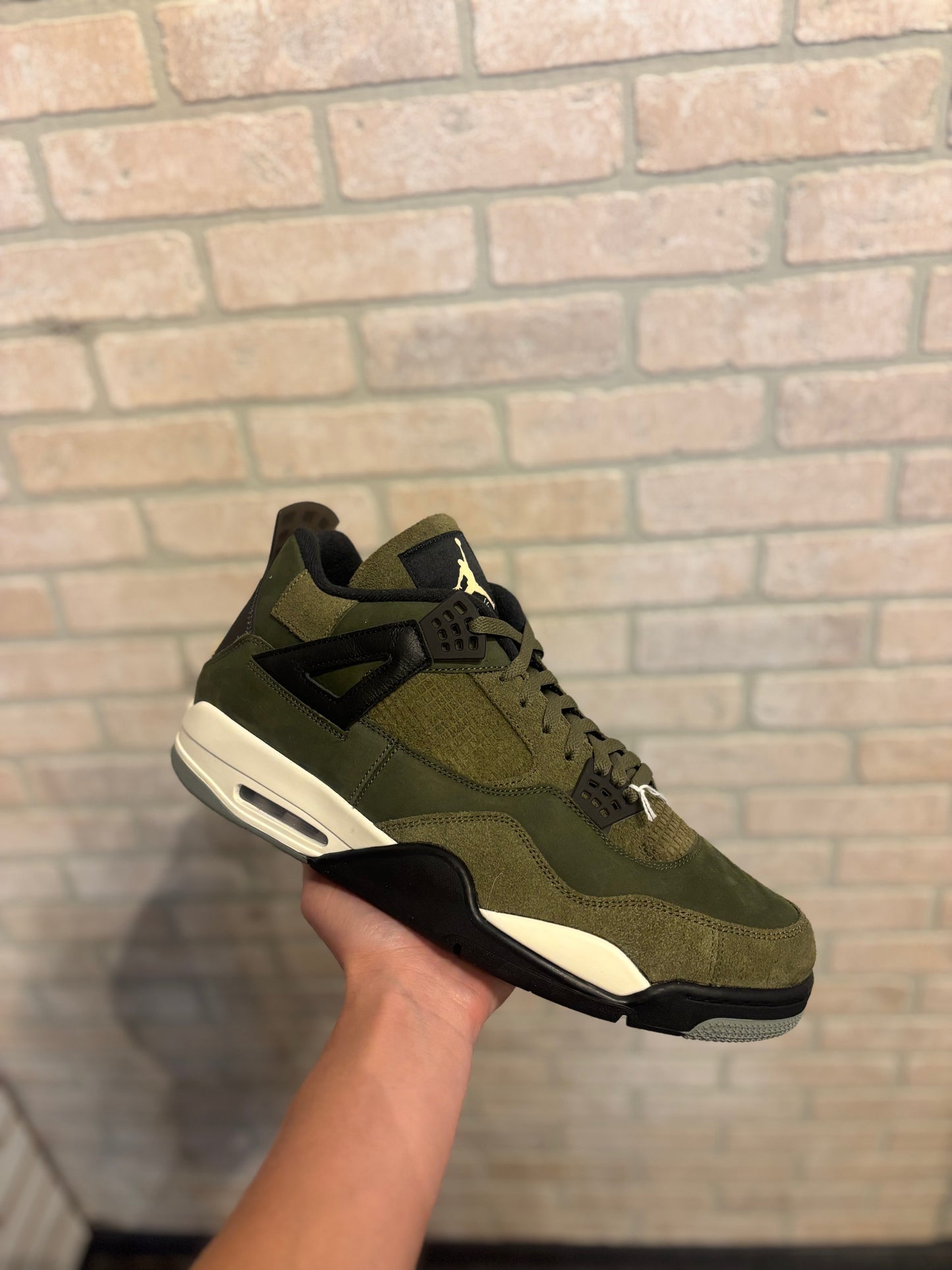 Jordan 4 “Olive”