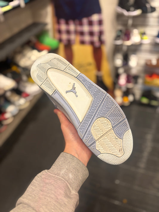 Jordan 4 “forget me not”