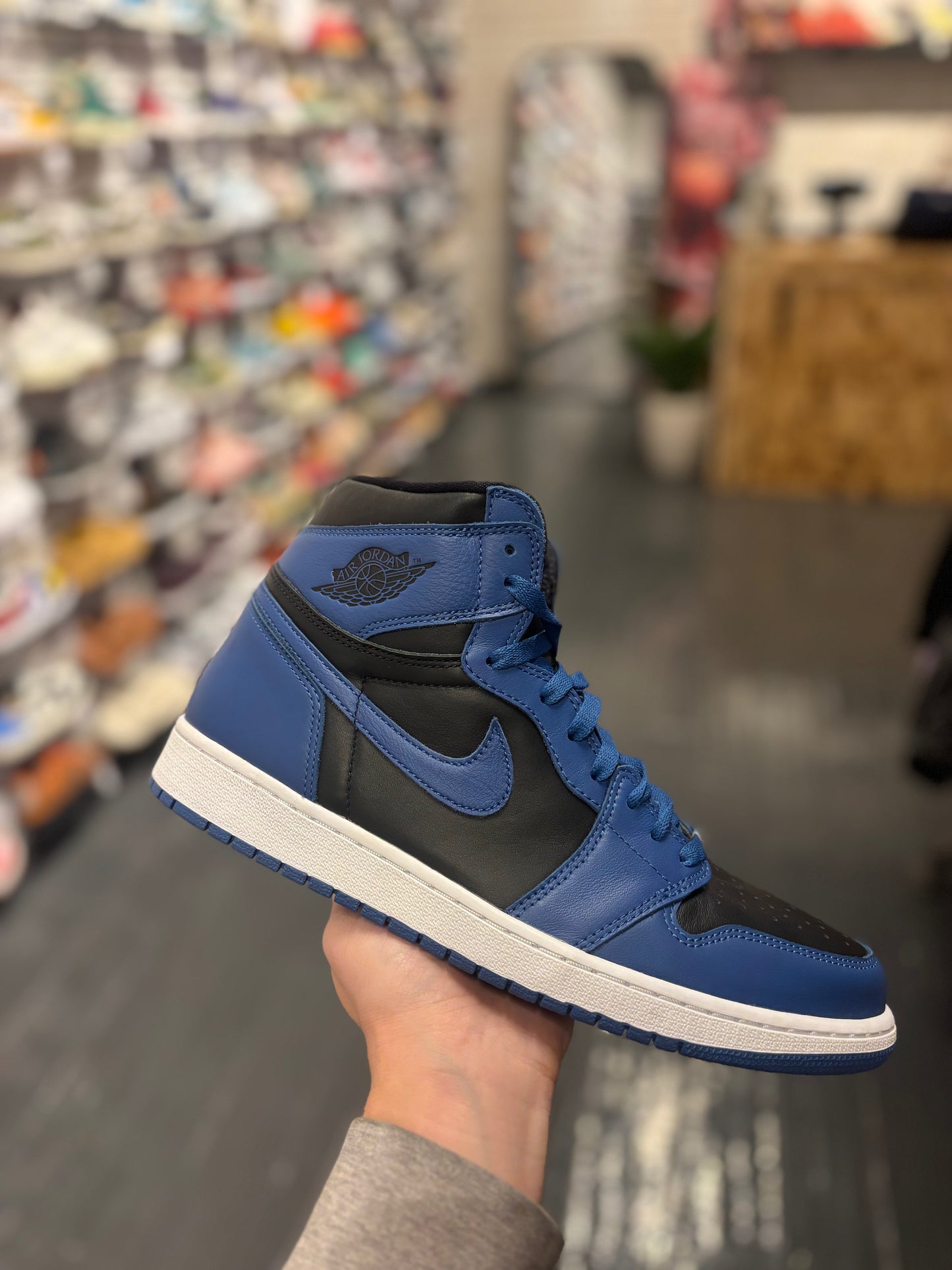 Jordan 1 high marina