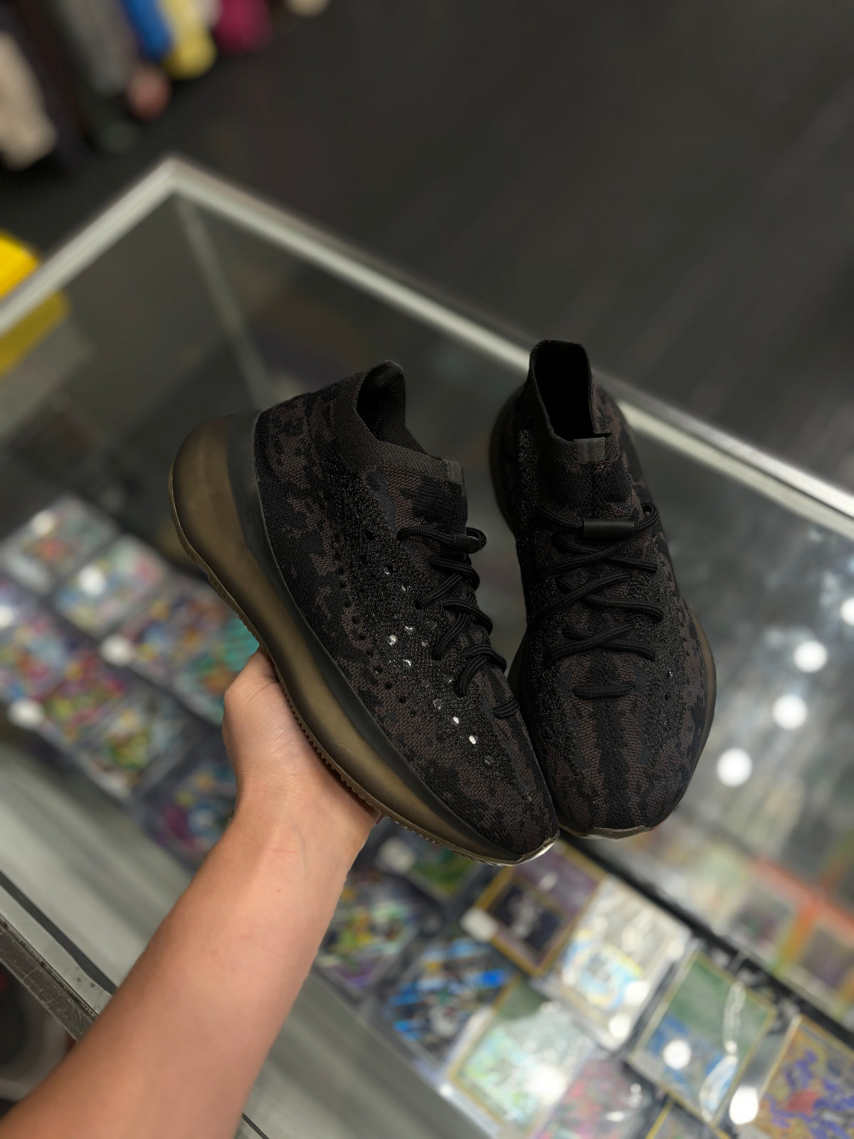 Yeezy 380 “onyx”/size 8