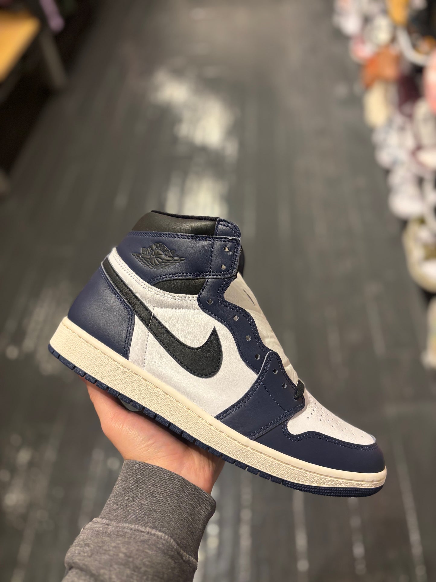 Jordan 1 high “midnight navy”