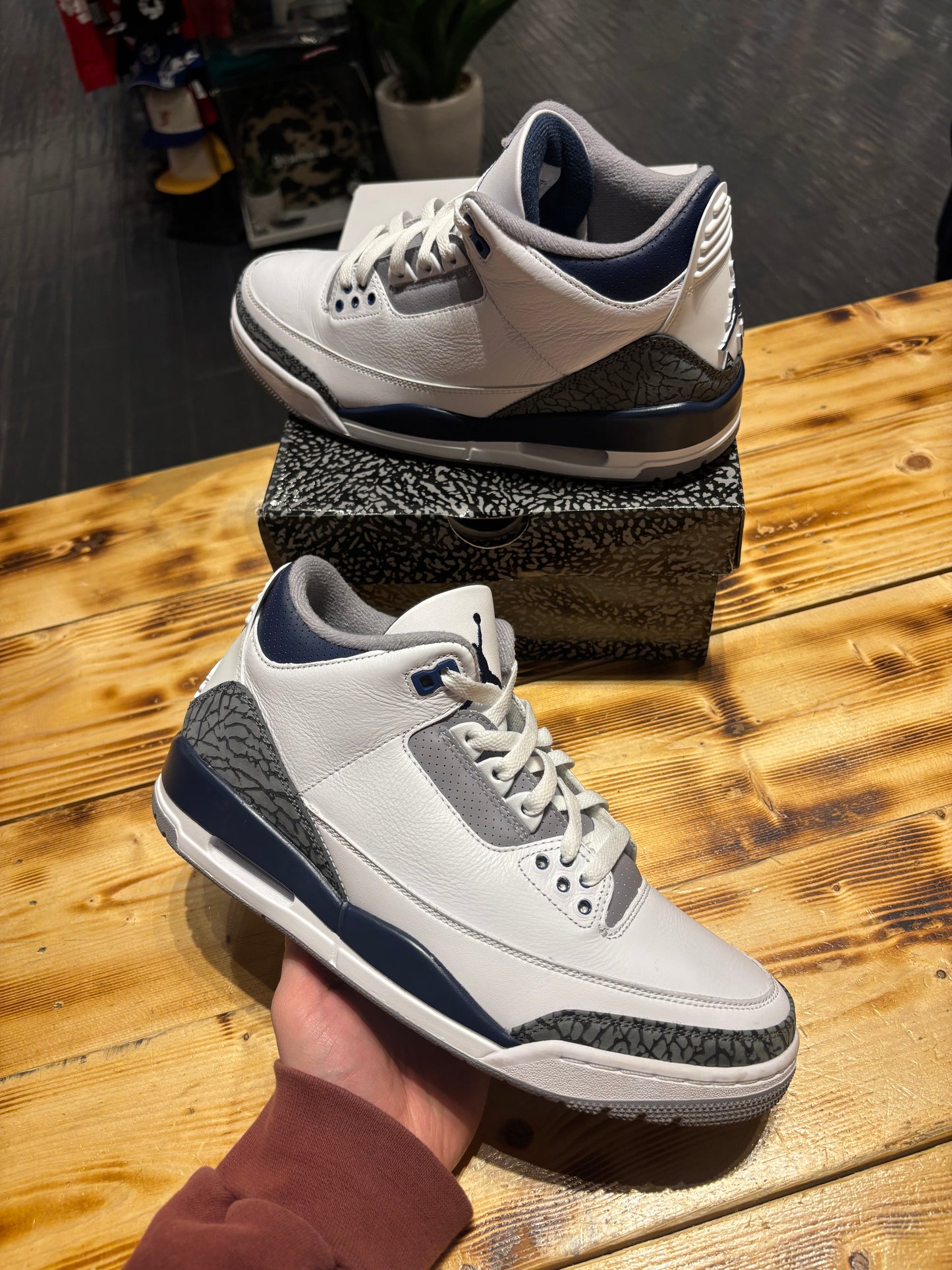 Jordan 3 navy / size 10