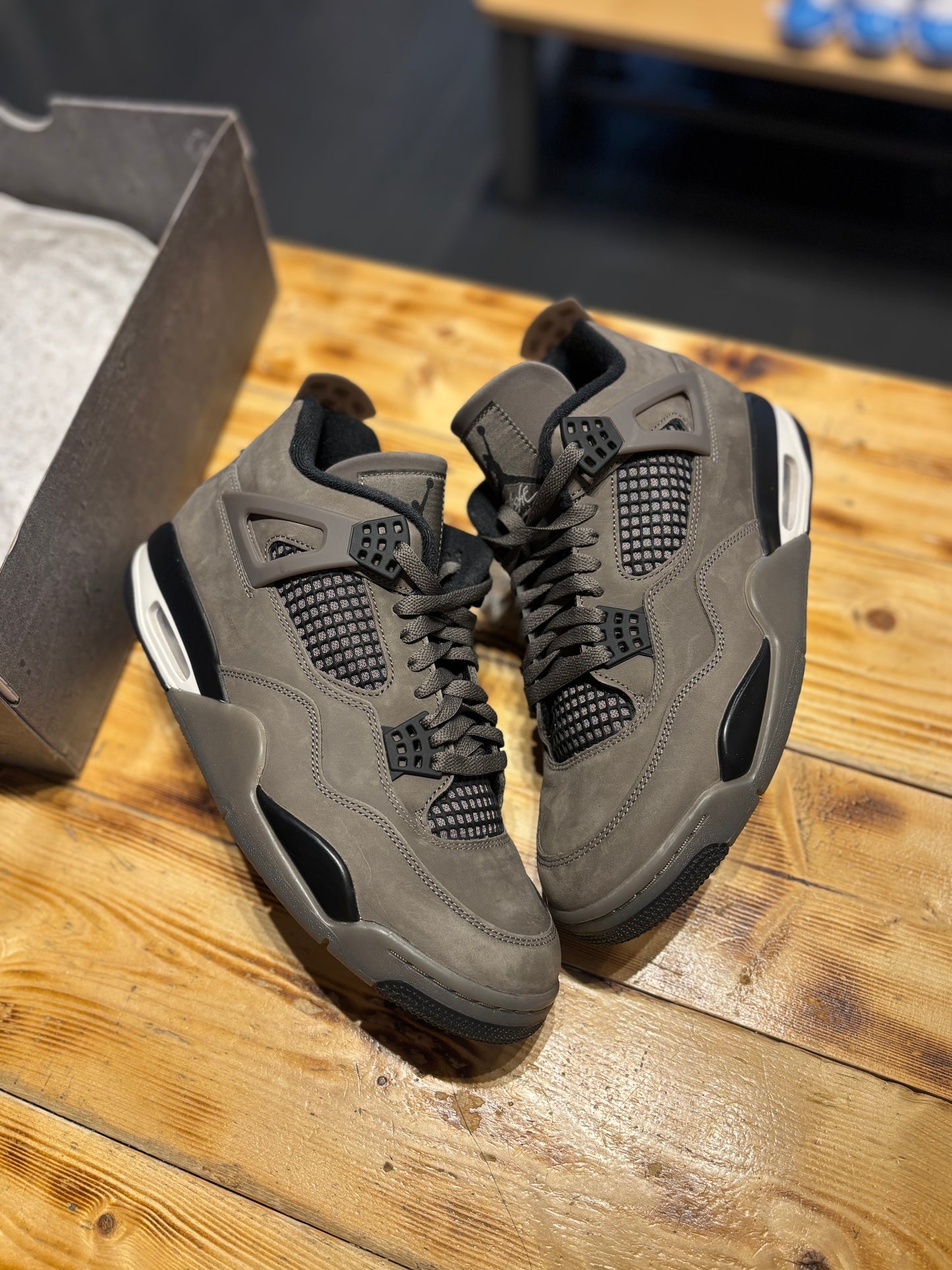 Jordan 4 “Cave Stone”/size 11.5