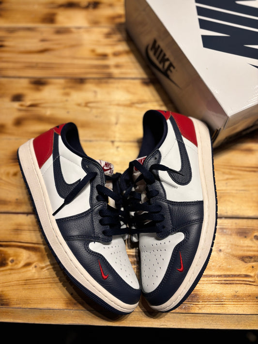 Jordan 1 low Howard university /size 9.5