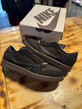 Jordan 1 low Travis Scott “velvet brown”/size 2.5y