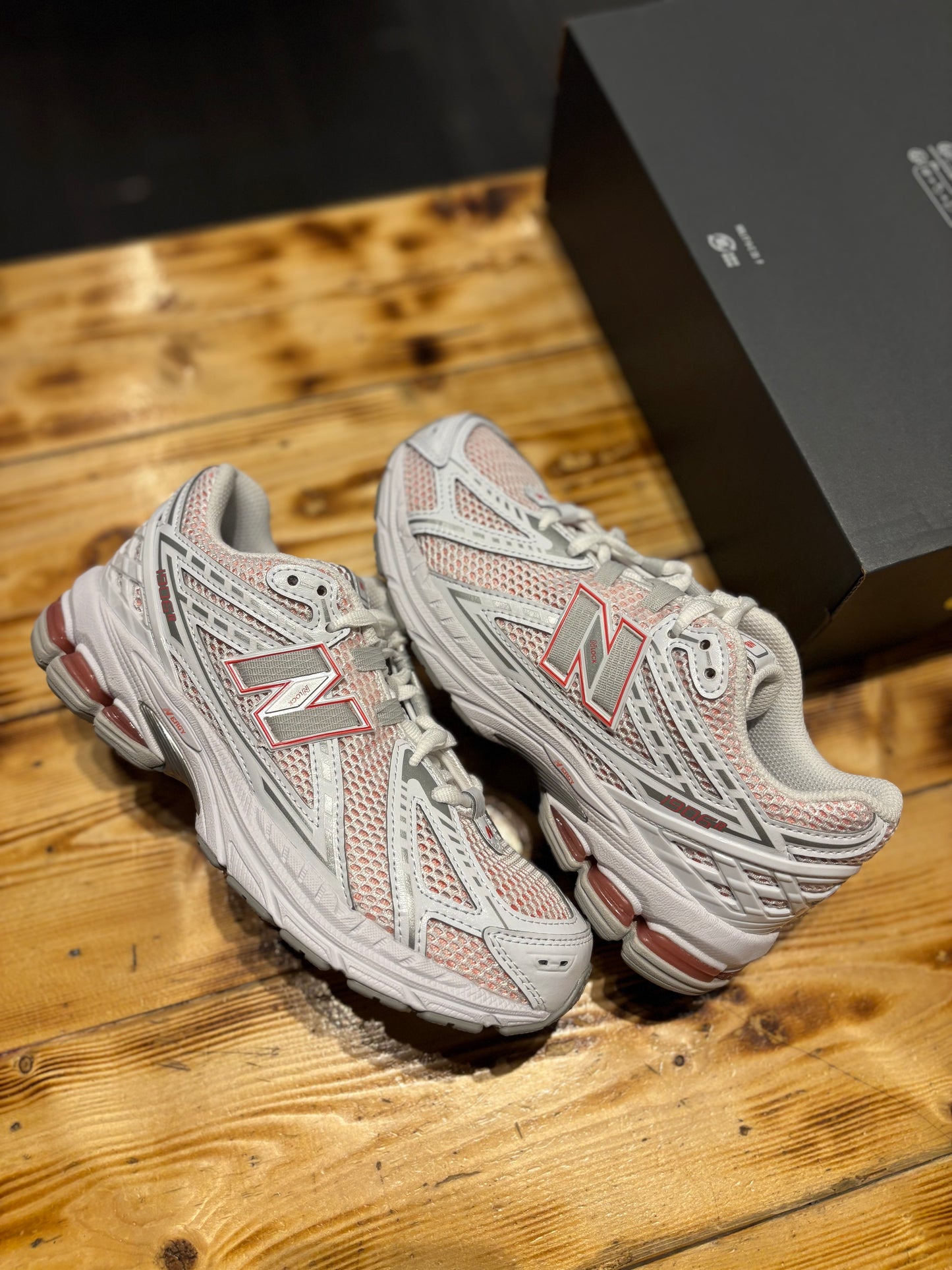 New Balance 1906 “white/pink”/5.5w