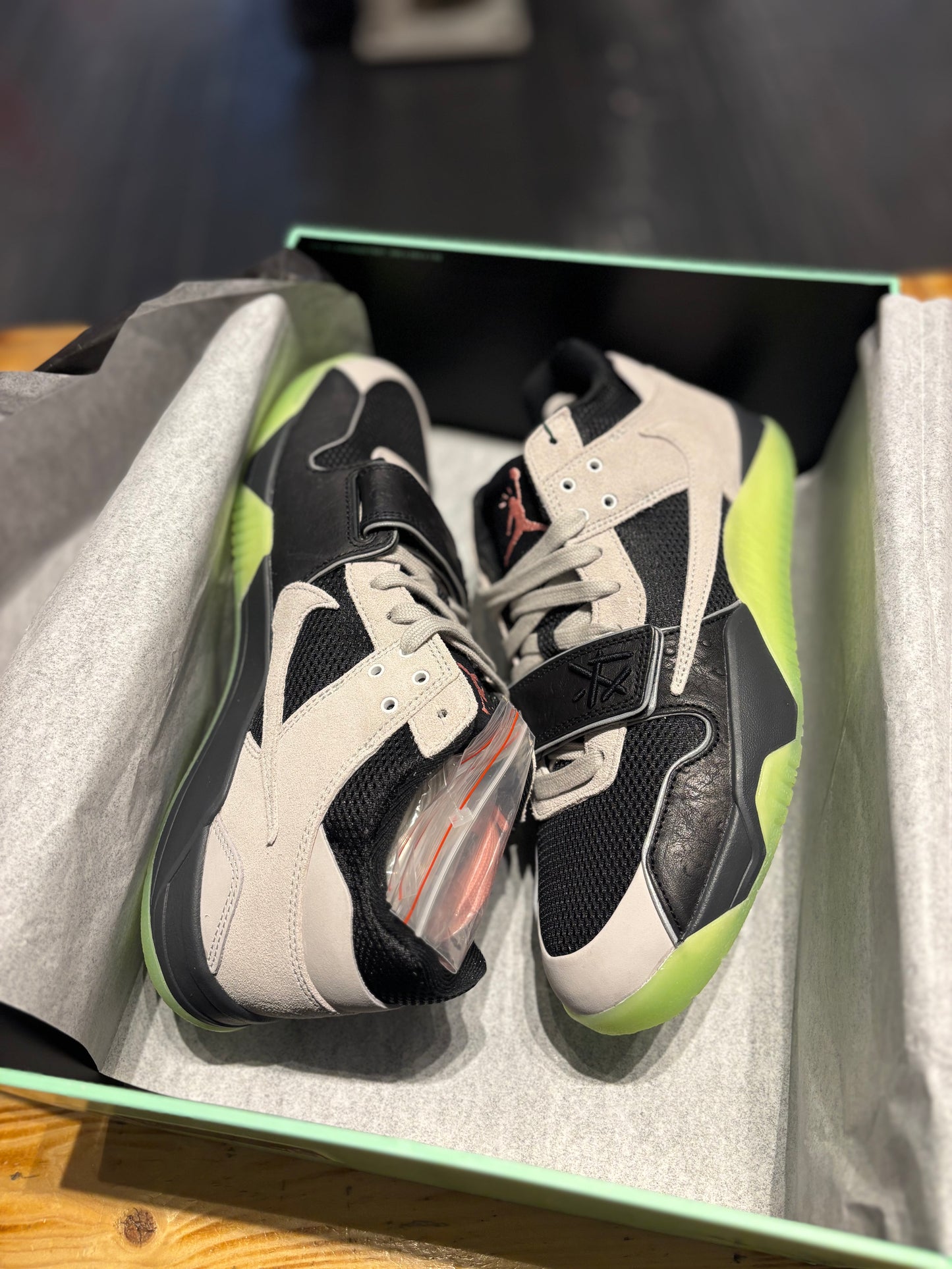 Jumpman jack chase b/size 10