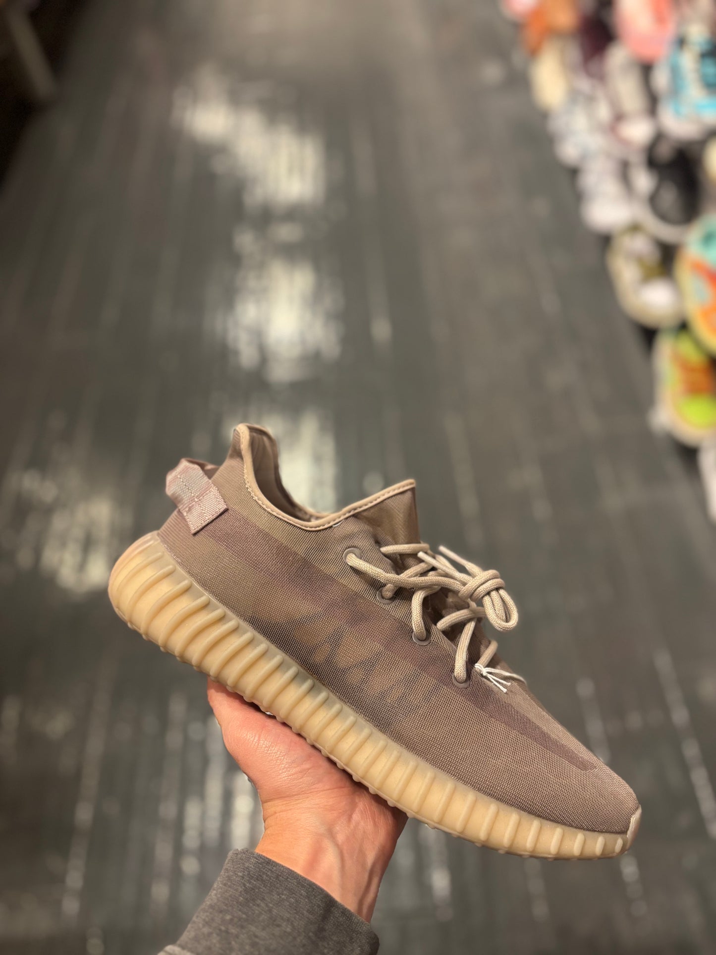 Yeezy 350 “ mono mist”