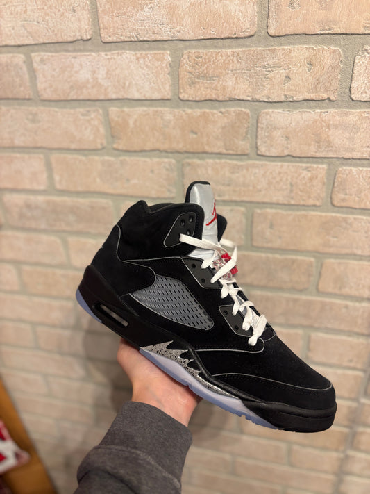 Jordan 5 “black metallic”