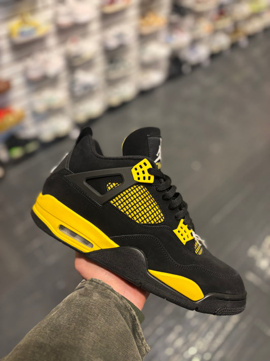 Jordan 4 thunder