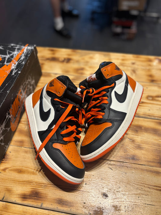 Jordan 1 “shattered back board”/size 8.5