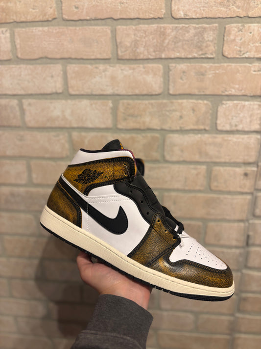 Jordan 1 mid “orange wear away”