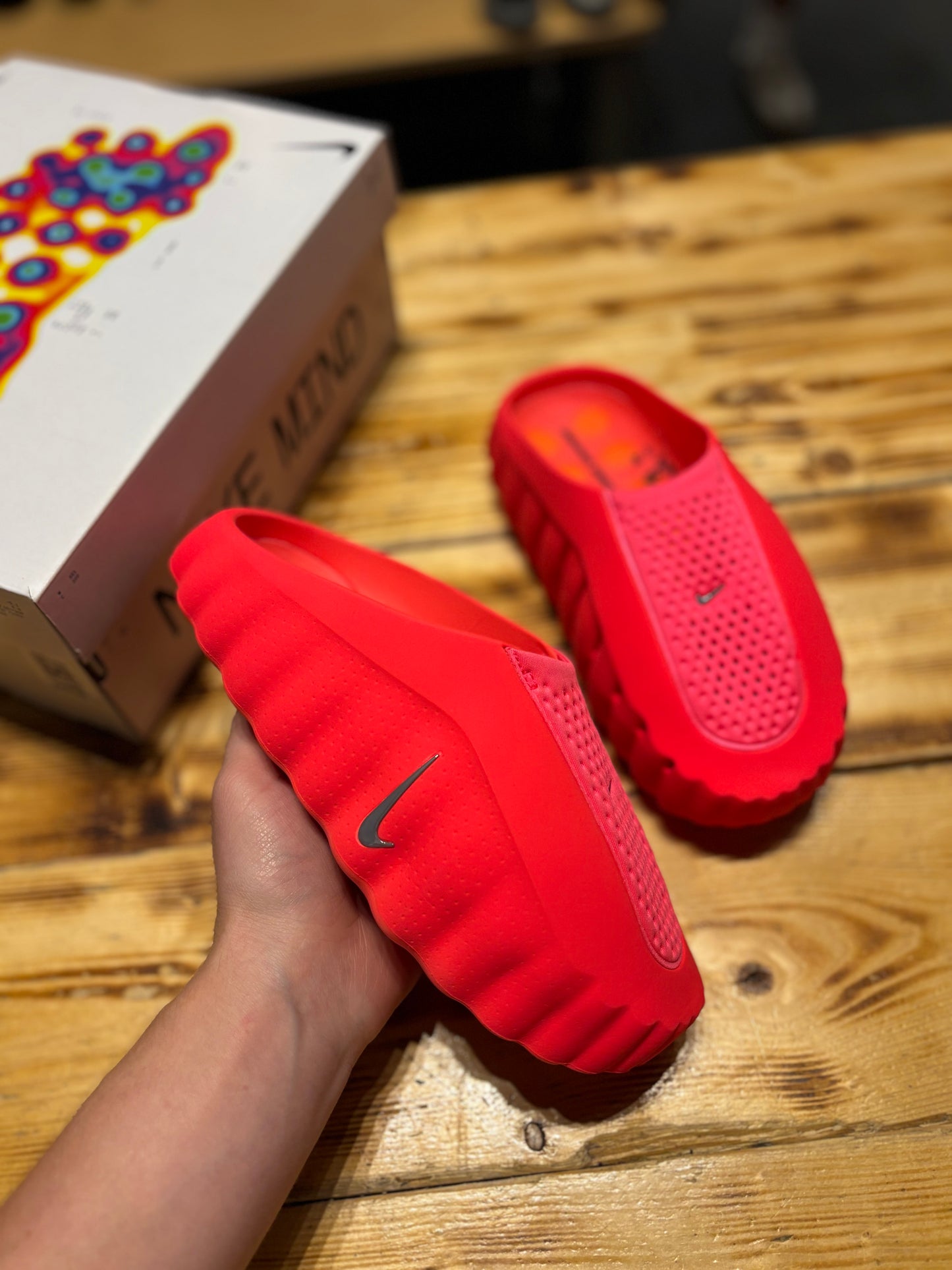 Nike mind slide “Solar Red”/size 6