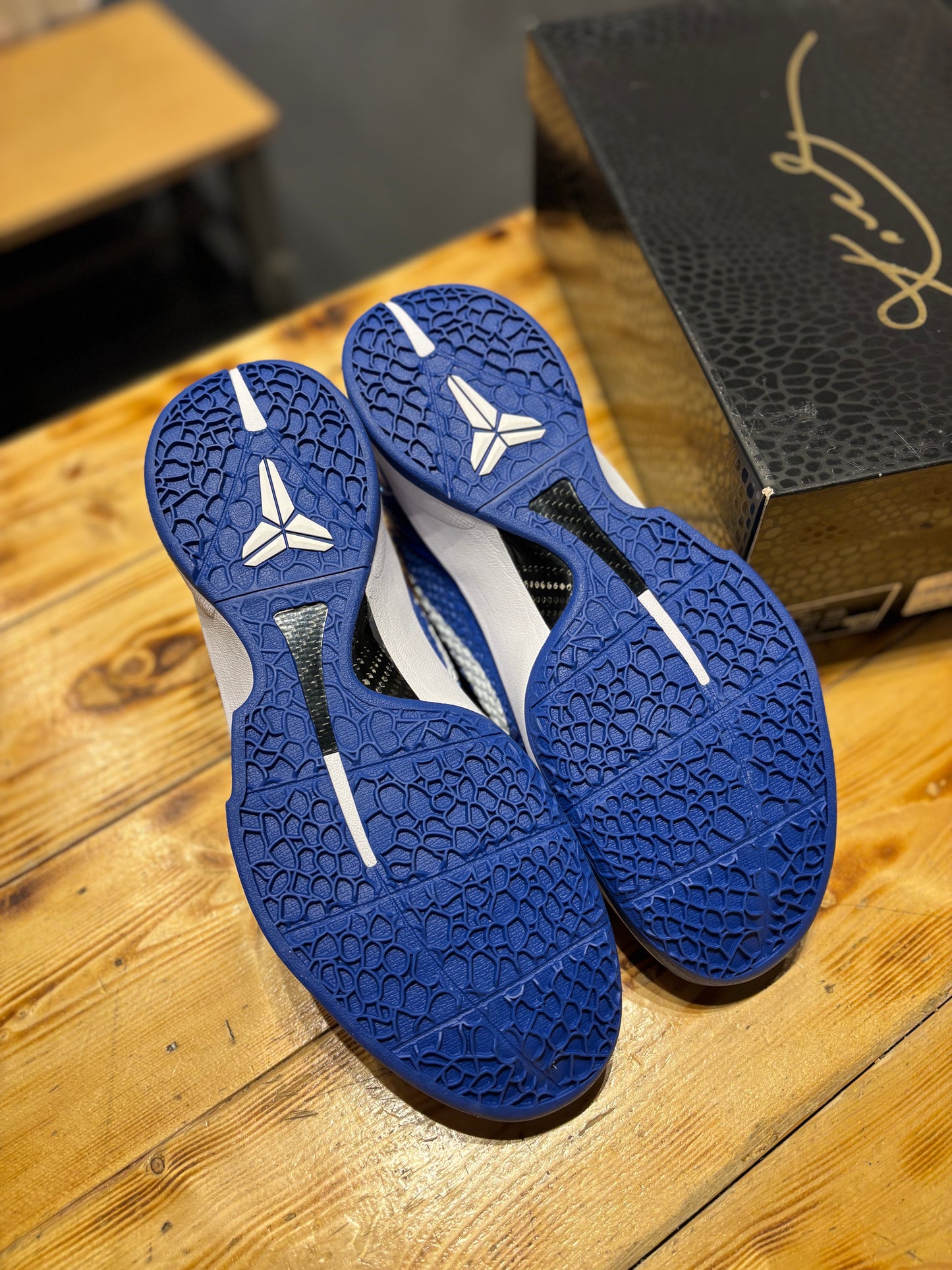 Kobe 6 “dodgers”/size 14