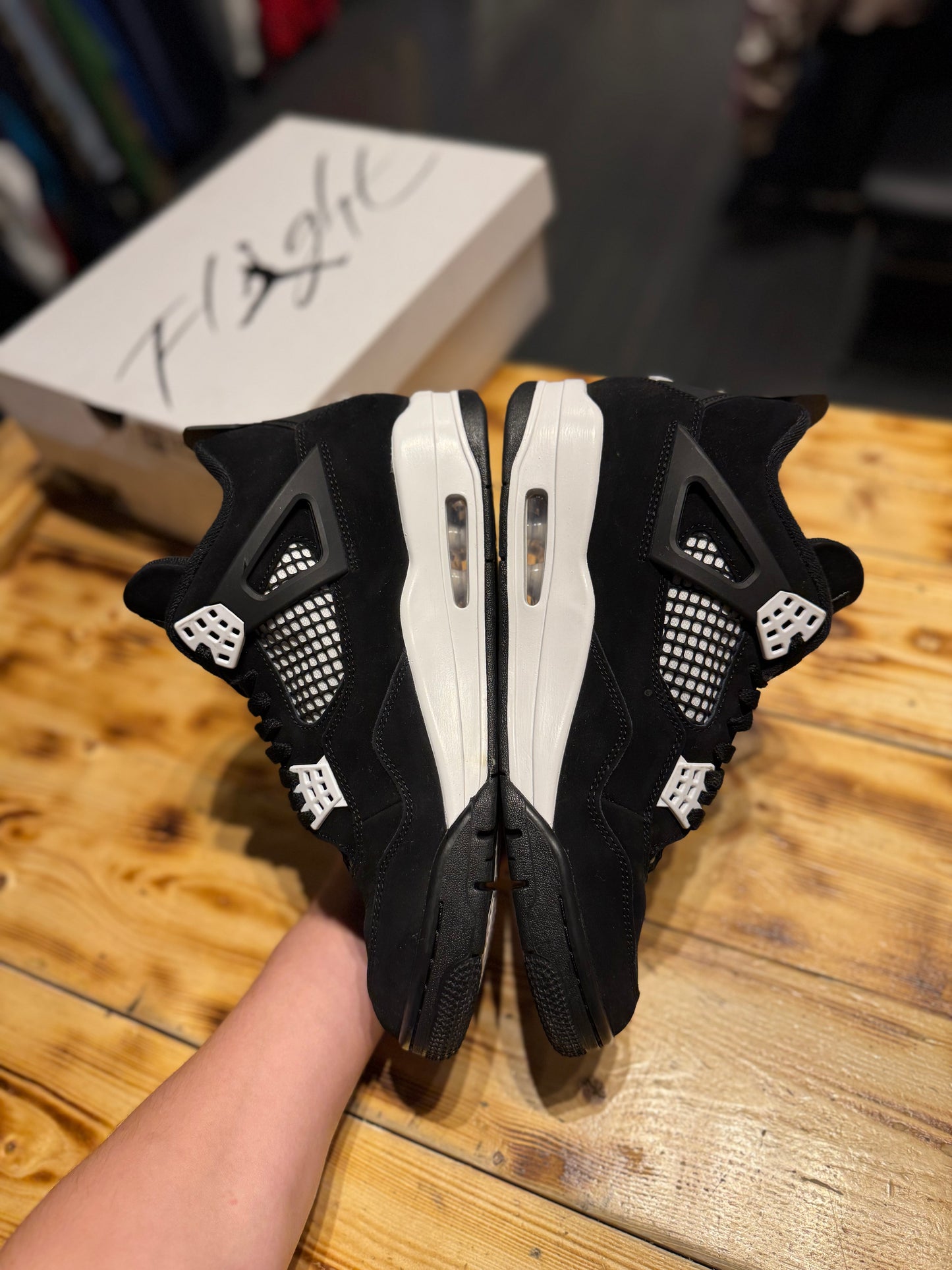 Jordan 4 “White Thunder”/Size 10.5