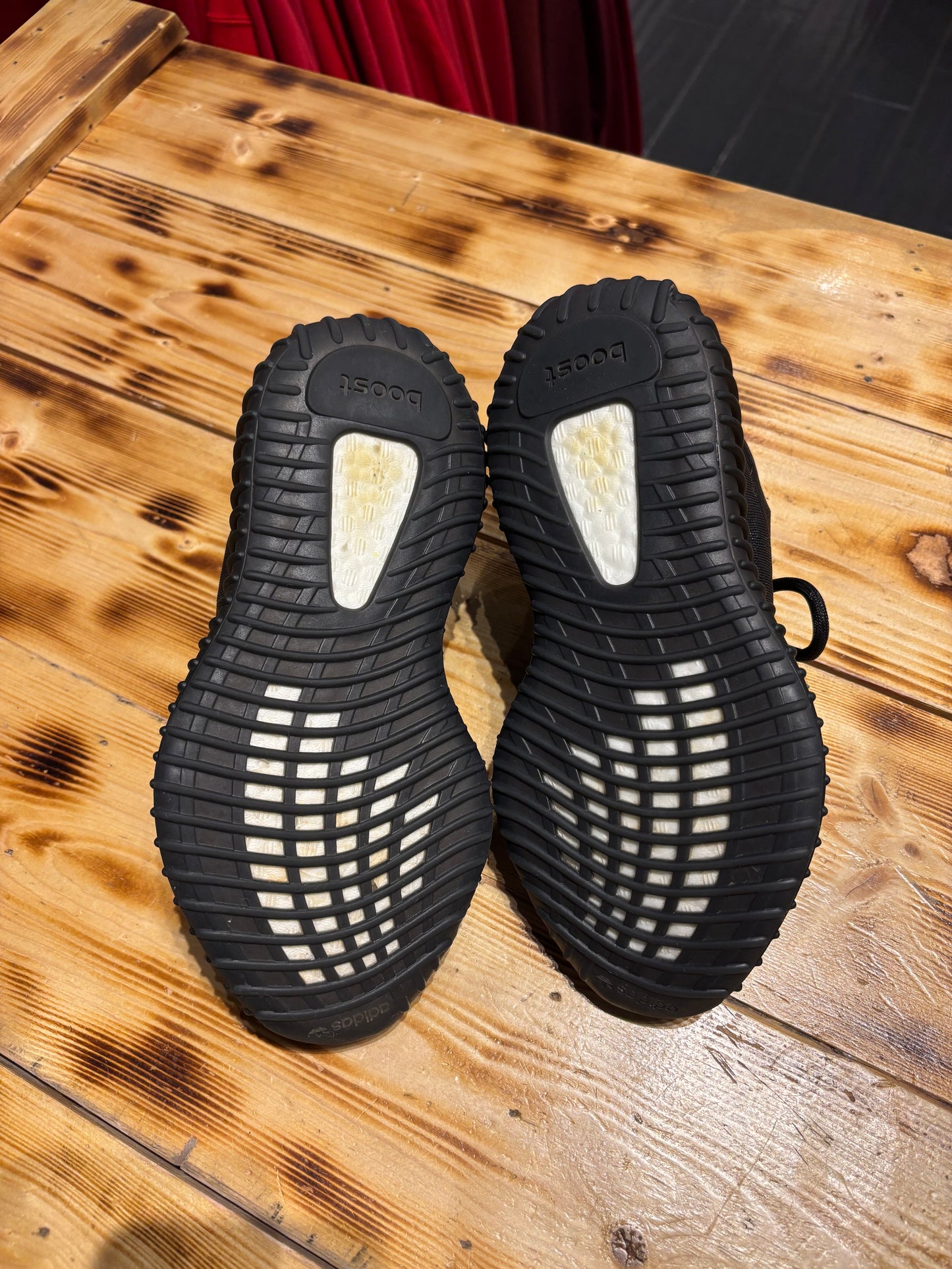 Yeezy mono cinder/size 4.5y