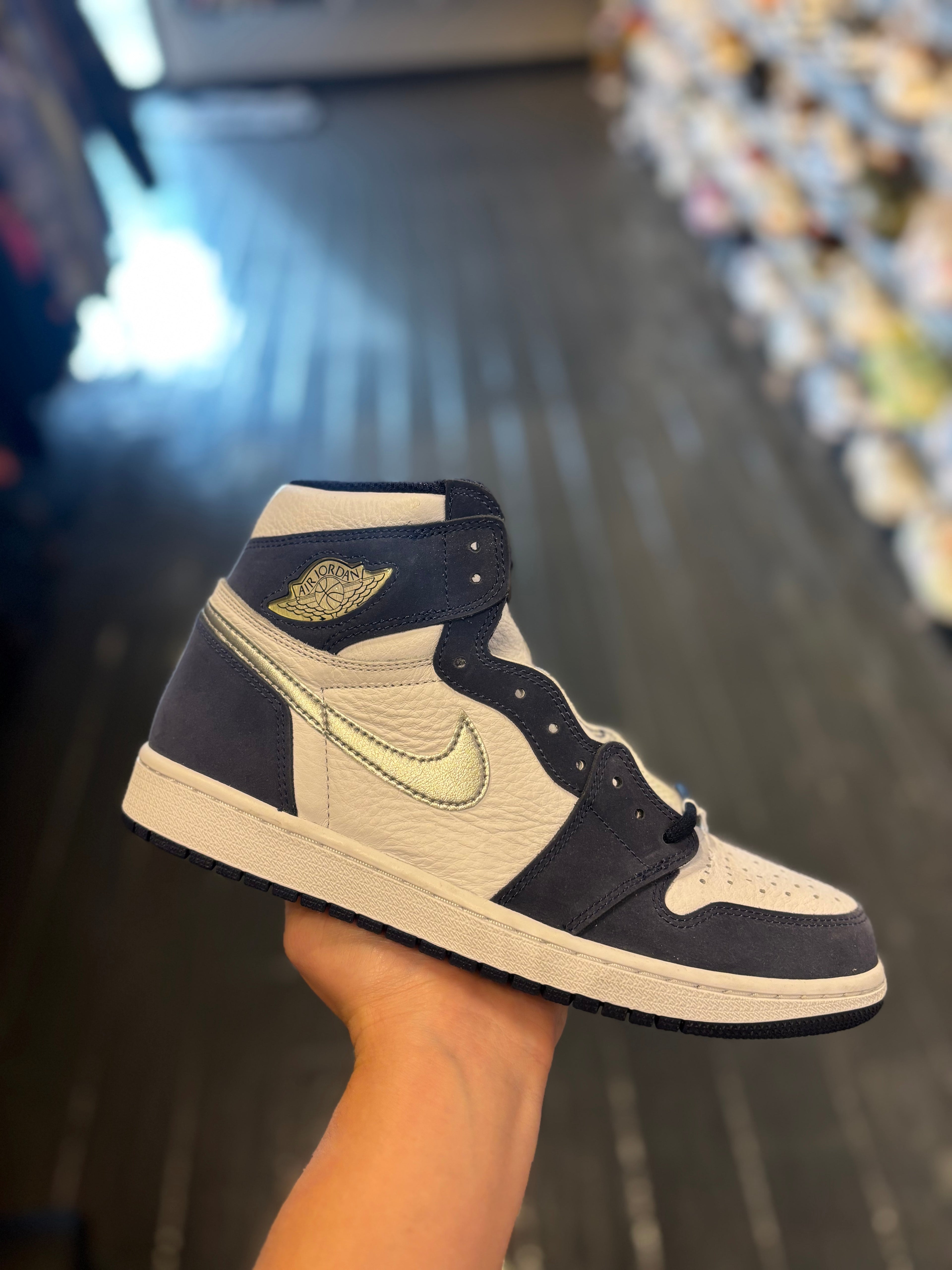 Jordan 1 navy/size 9.5