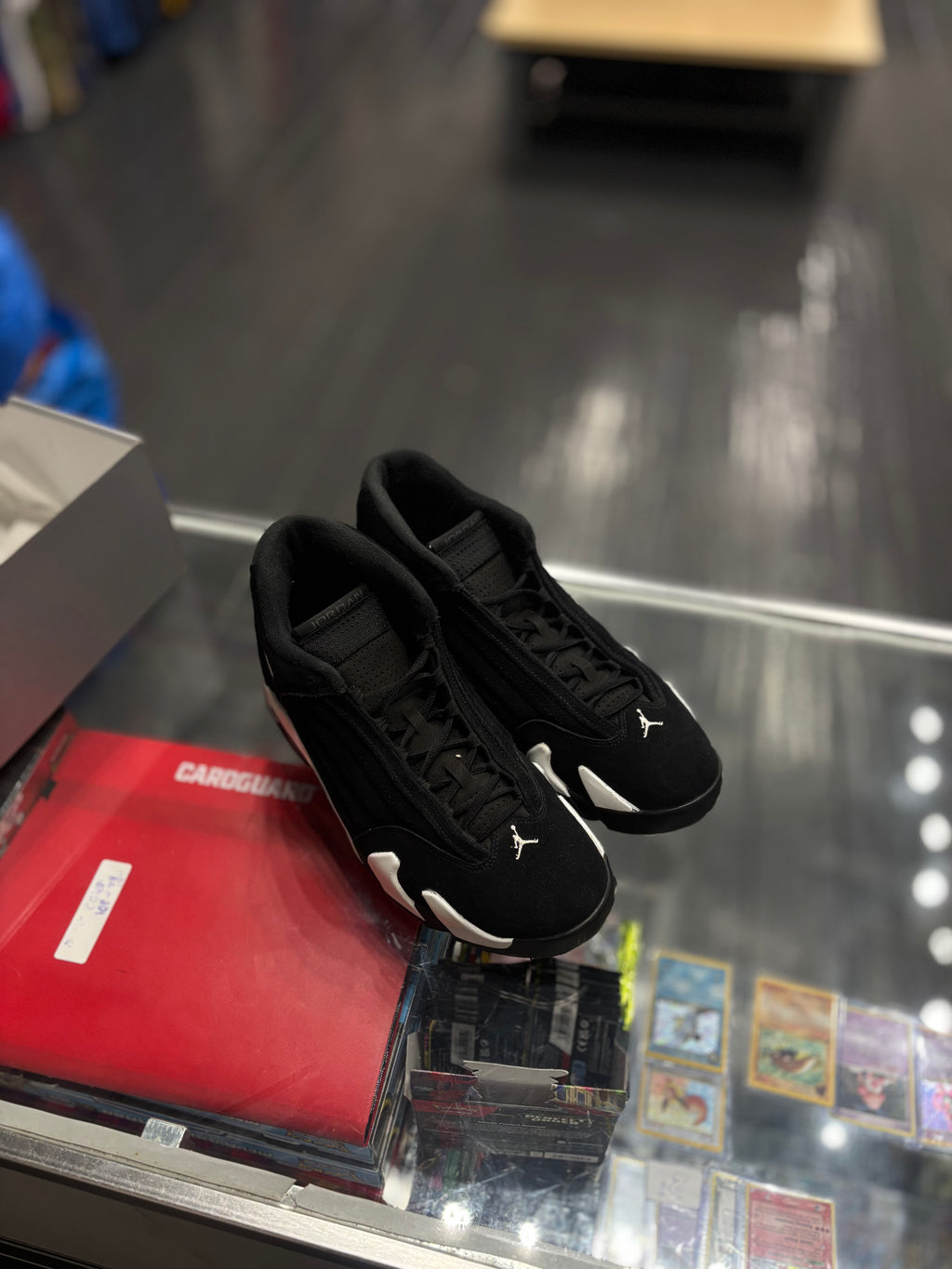 Jordan 14 “blk/white”/size. 13