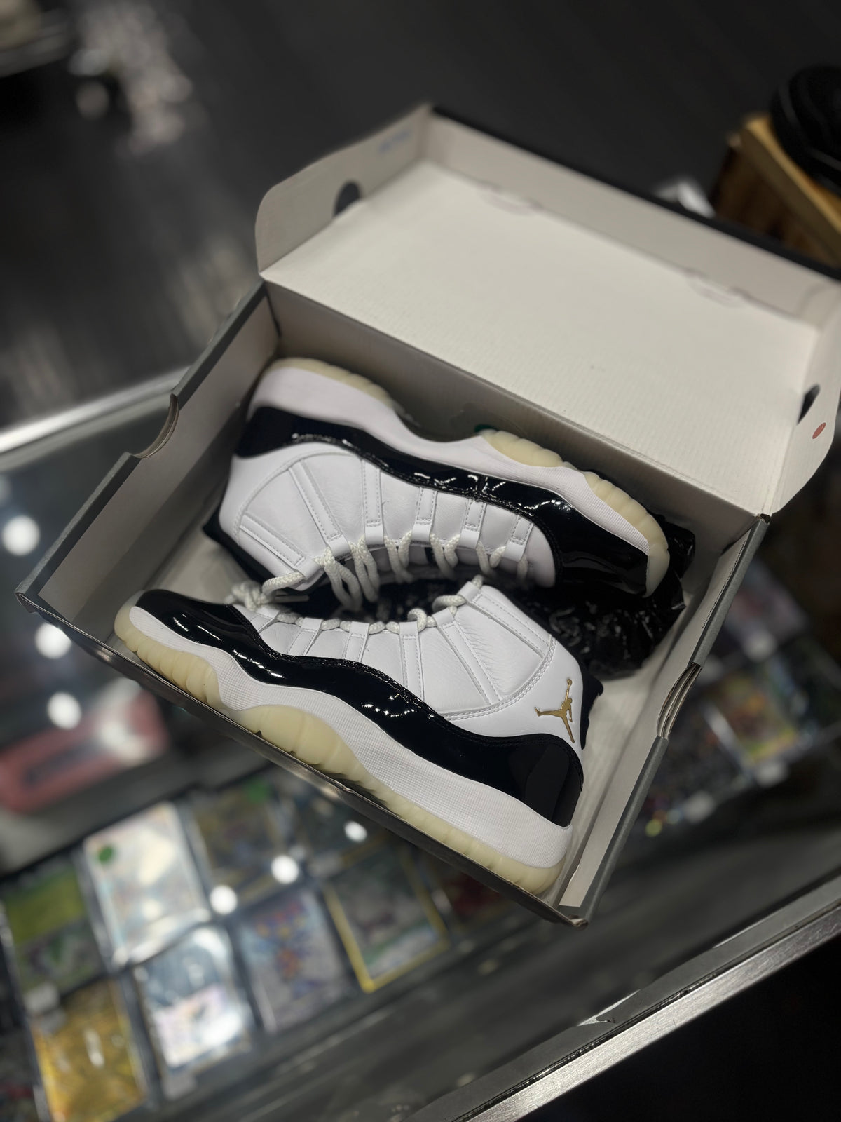 Jordan 11 “gratitude”/size 7y