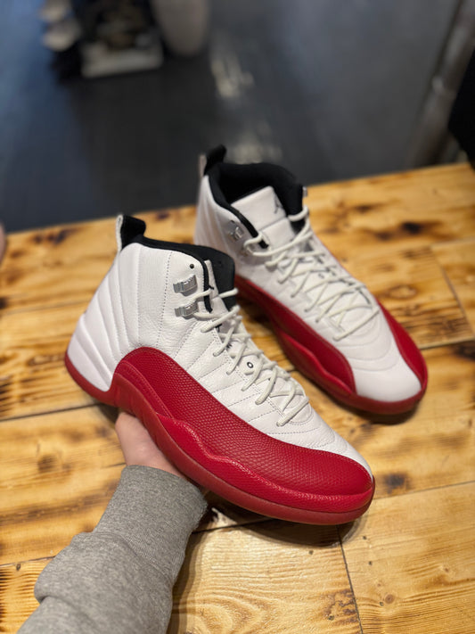 Jordan 12 “cherry”/size 12