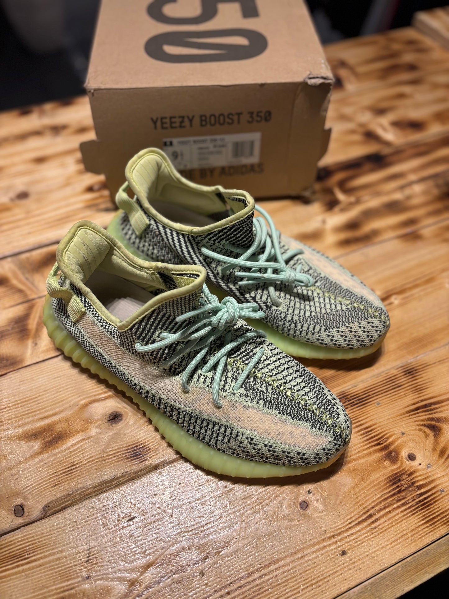 Yeezy 350 “yeezreel”/size 9.5