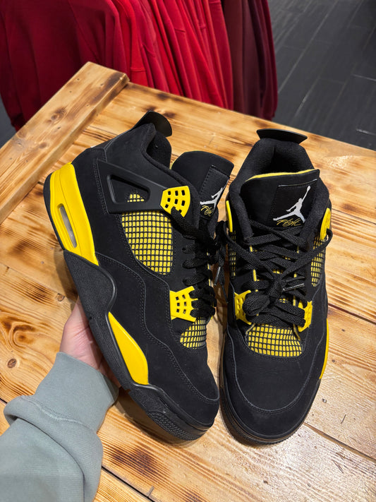 Jordan 4 thunder/size 13