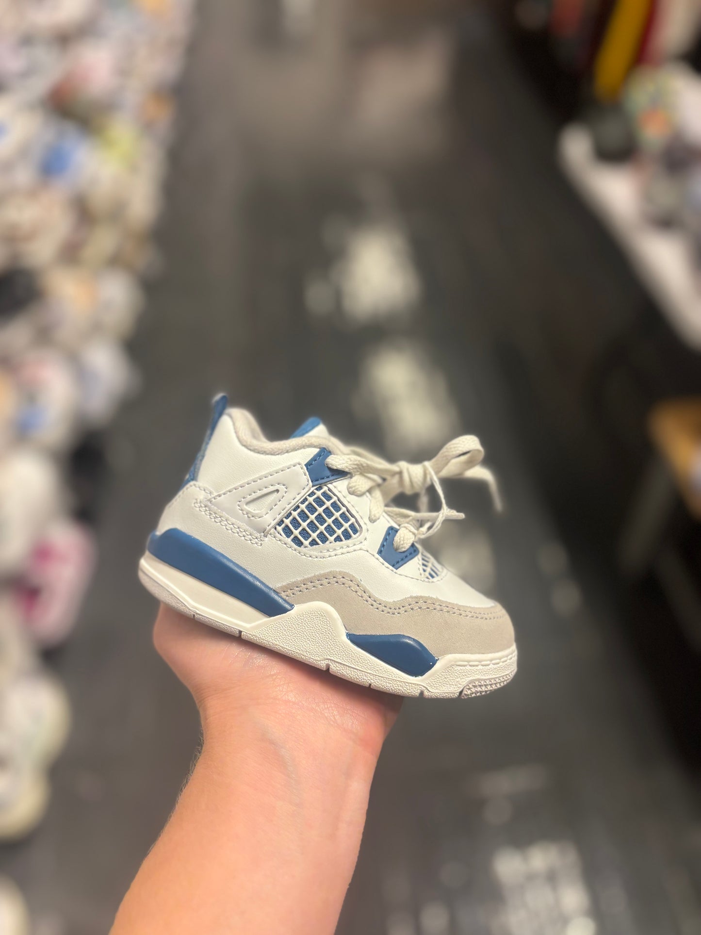 Jordan 4 military blue