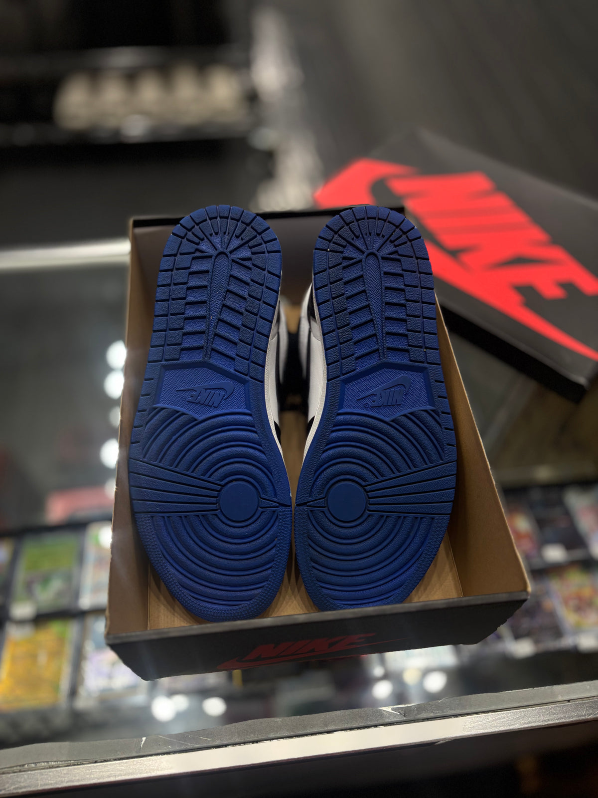 Jordan 1 high “royal toe”/size 10