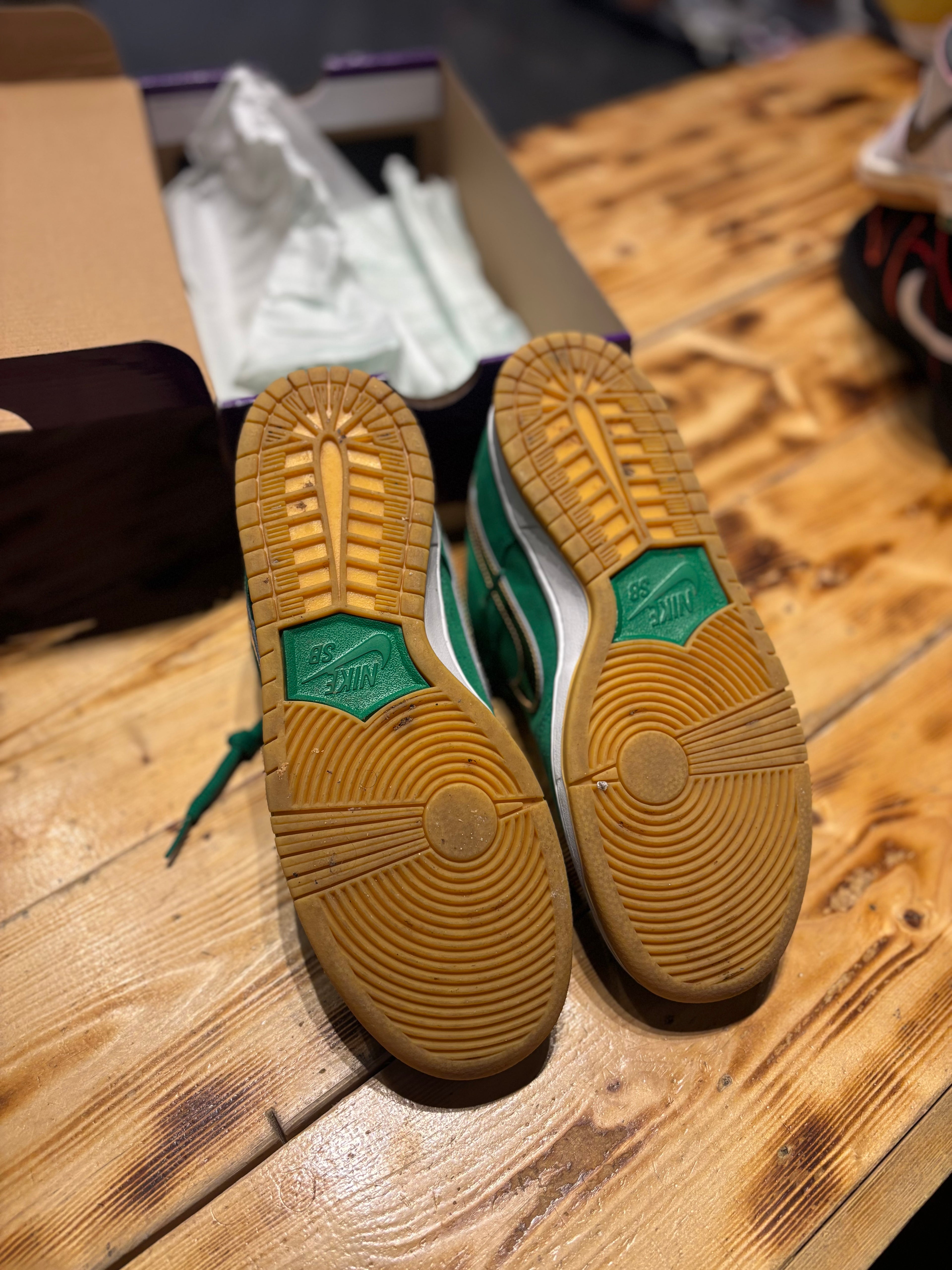 Nike sb dunk low “St. Patrick’s Day”/Size 8