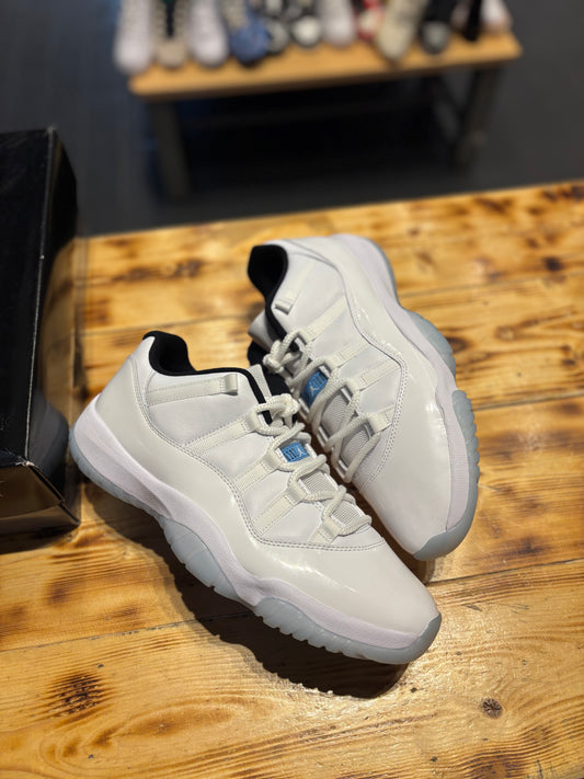 Jordan 11 low “legend blue”/size 10.5