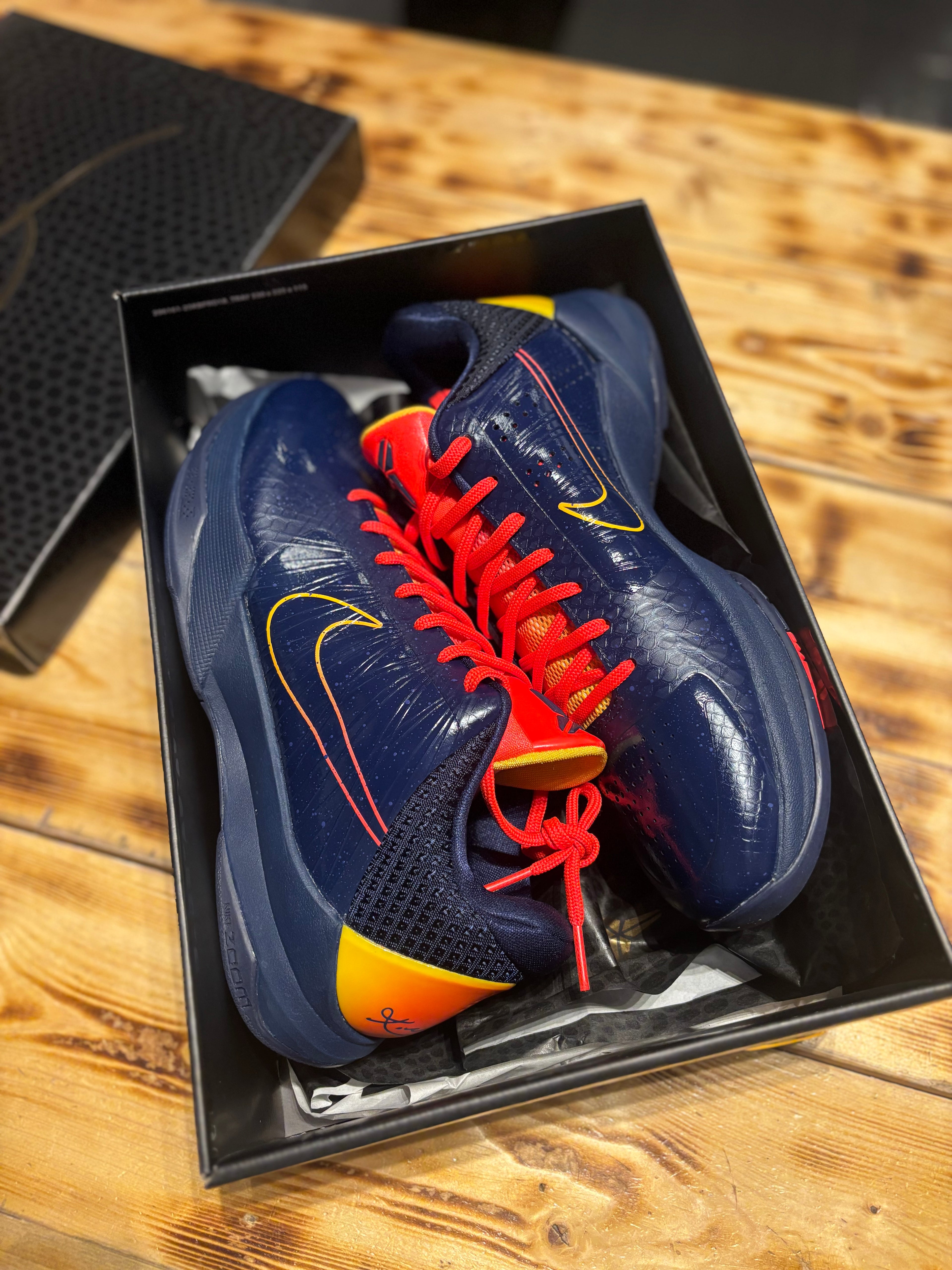 Kobe CC/size 9