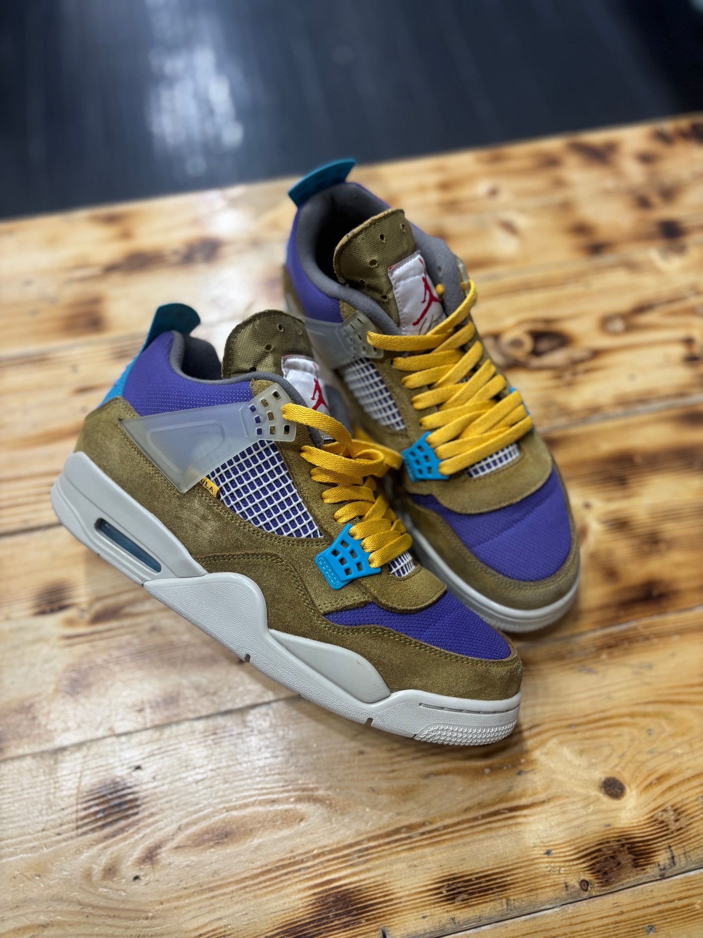 Jordan 4 Union “desert moss”/size 10