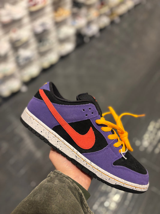 Nike sb dunk low “acg terra”