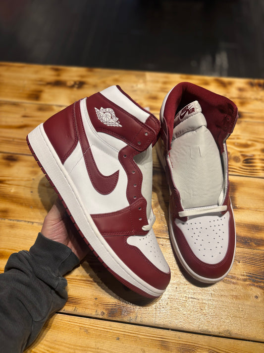 Jordan 1 high “artisanal team red”/size 12