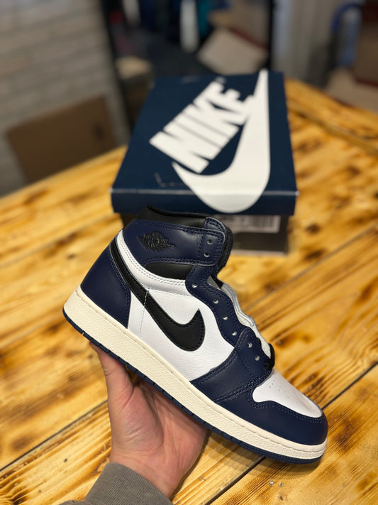 Jordan 1 high “Midnight Navy”/size 7y