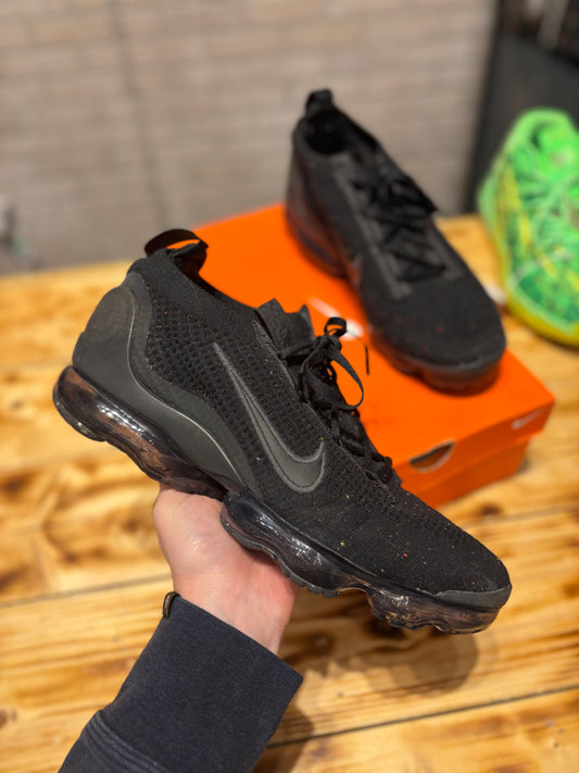 Nike vapormax all black